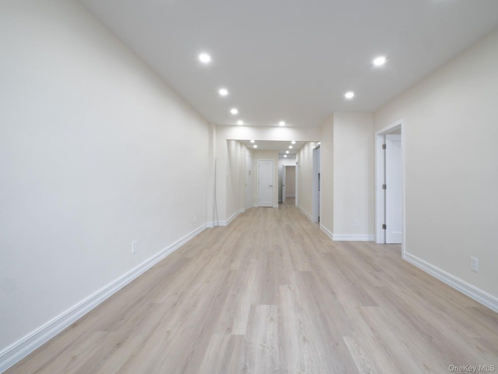 Photo of 139-15 83 Avenue #423, Briarwood, NY 11435 (MLS # 944684)