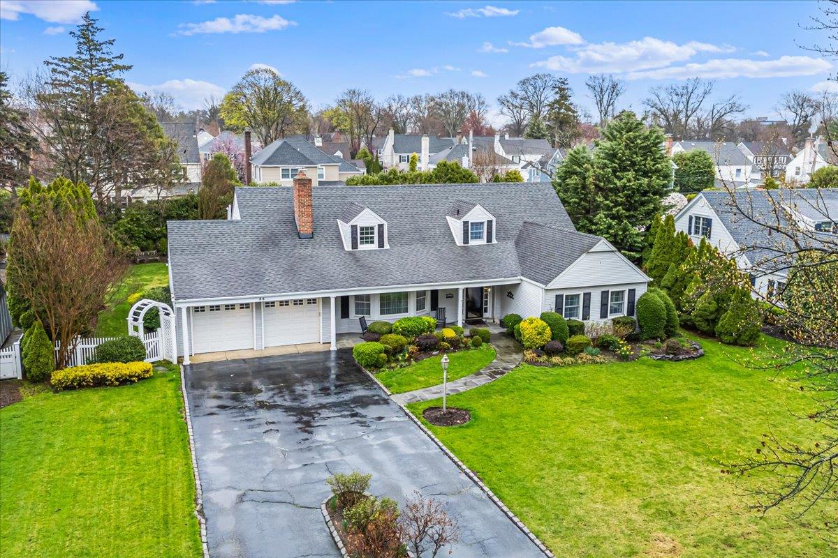 55 Osborne Road, Garden City, New York image 3