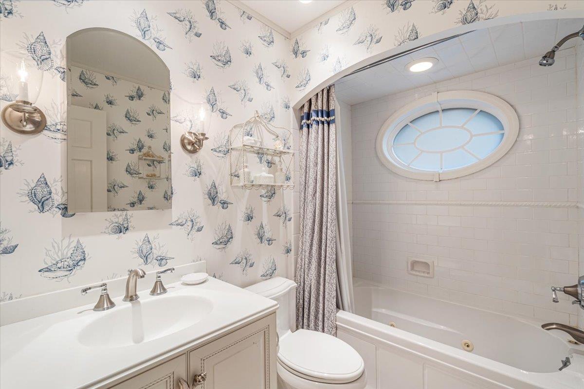 55 Osborne Road, Garden City, New York image 22
