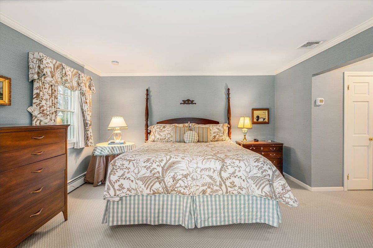 55 Osborne Road, Garden City, New York image 17