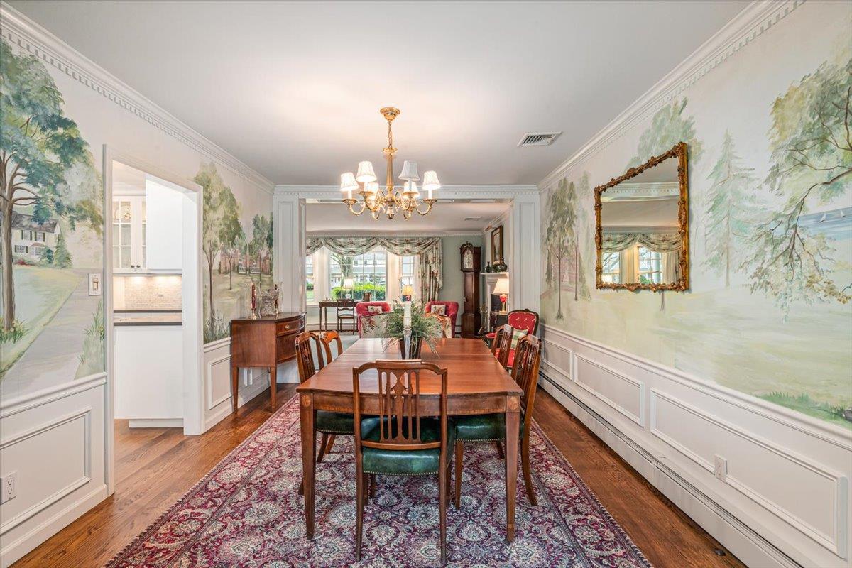 55 Osborne Road, Garden City, New York image 9
