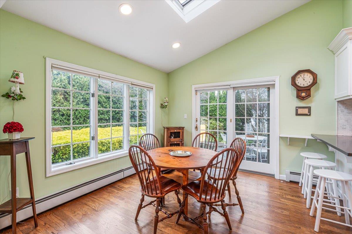 55 Osborne Road, Garden City, New York image 16