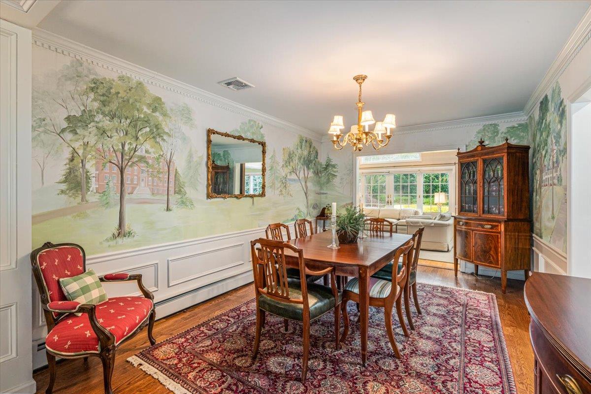 55 Osborne Road, Garden City, New York image 10