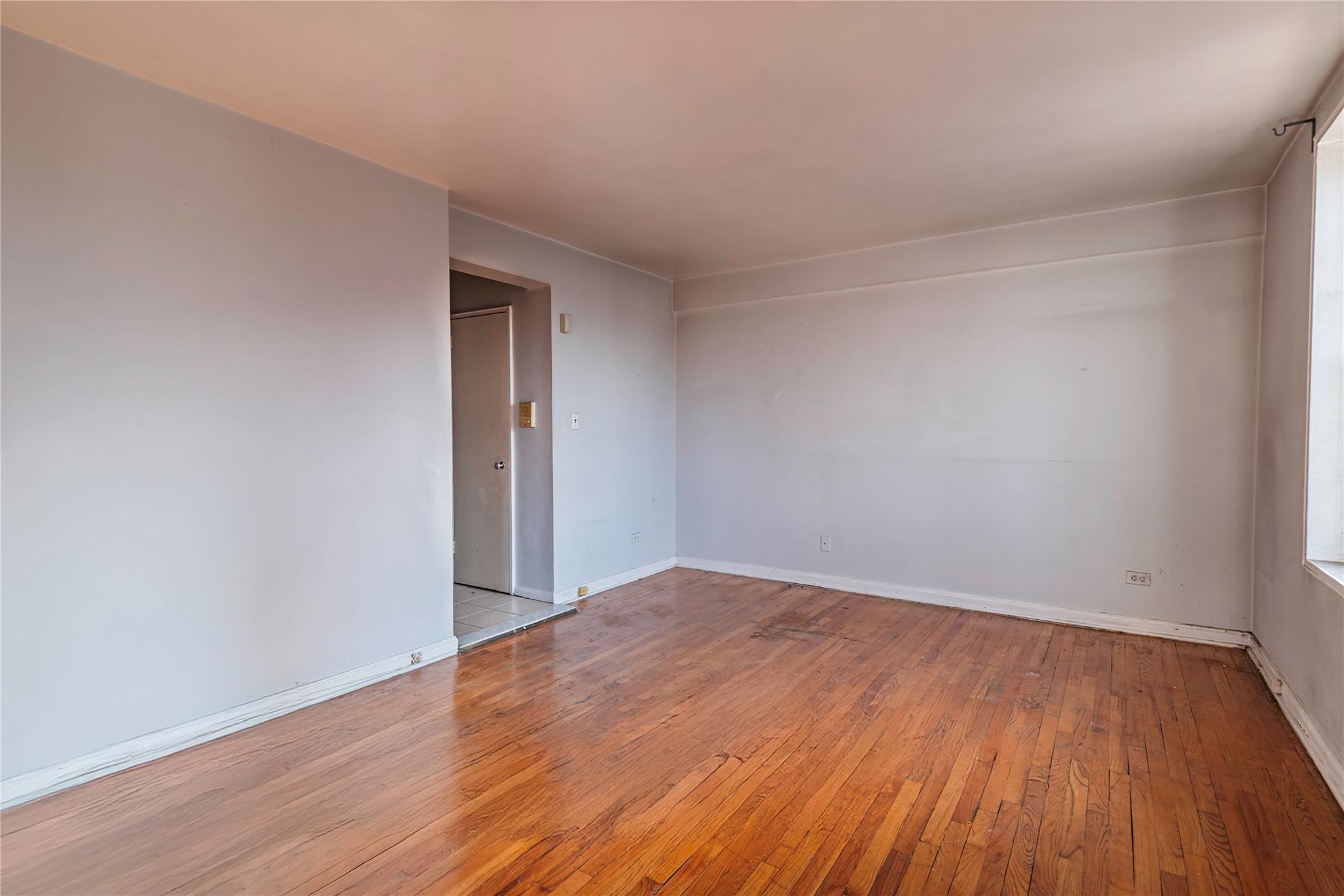 133-01 Booth Memorial Ave