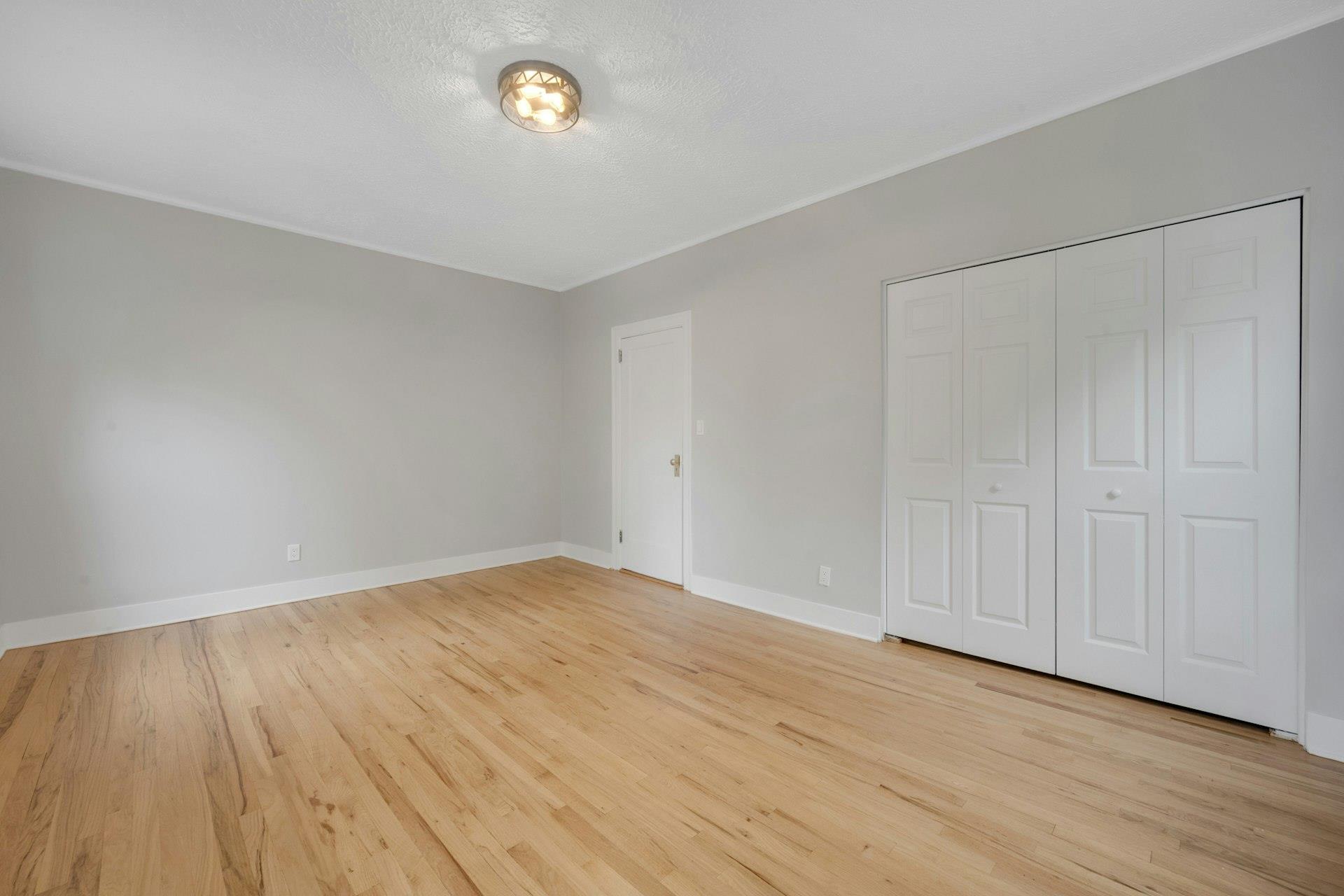 39 Crestmont Avenue, Yonkers, New York image 16