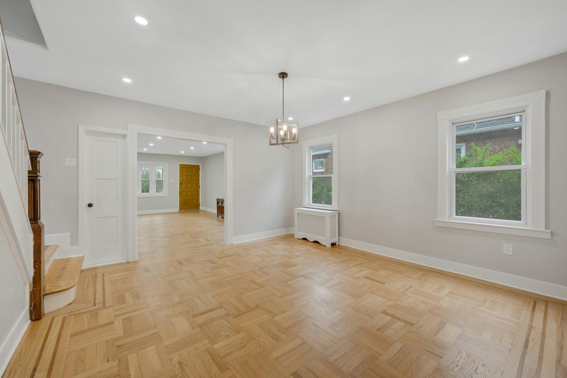 39 Crestmont Avenue, Yonkers, New York image 6
