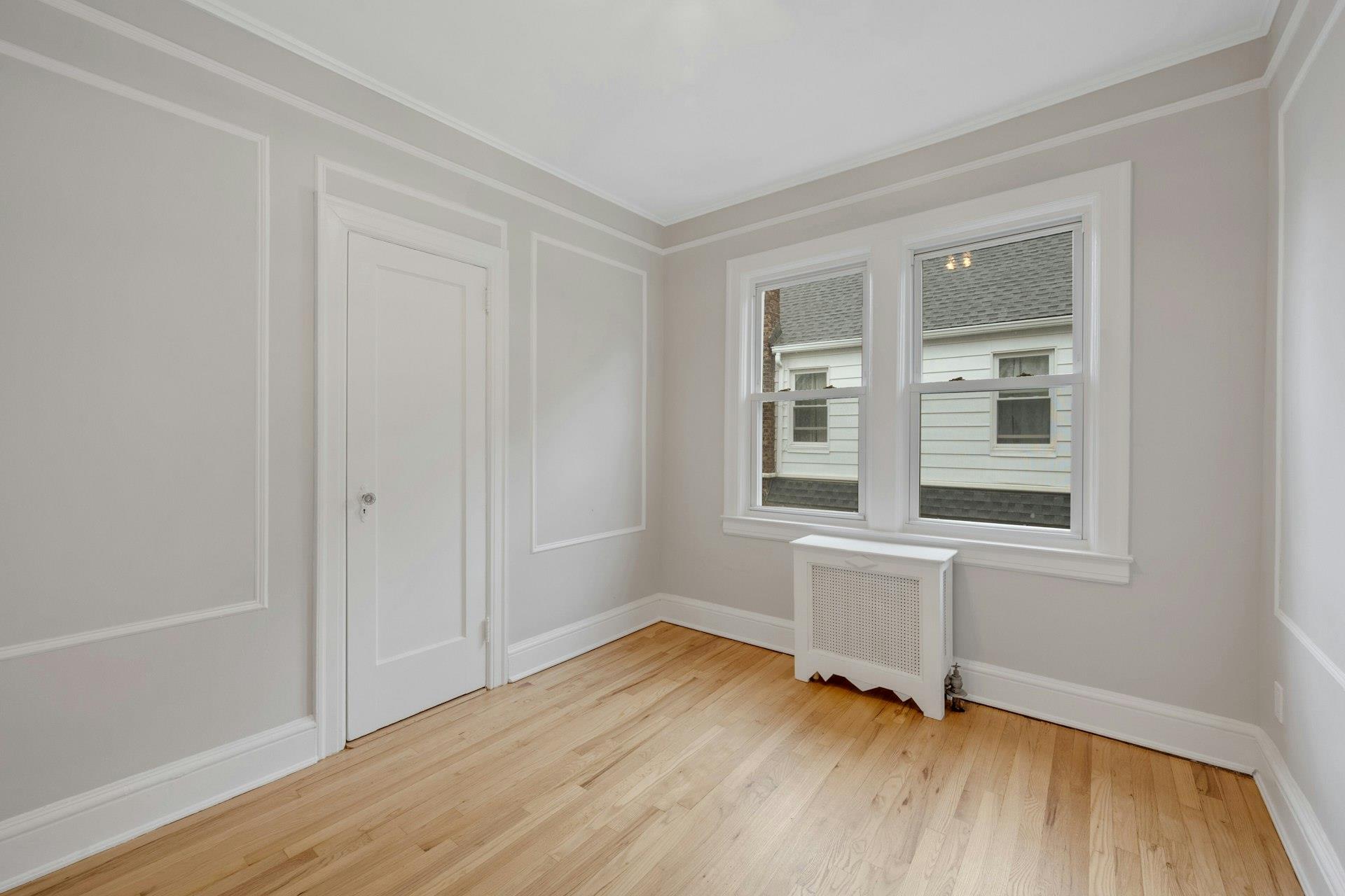 39 Crestmont Avenue, Yonkers, New York image 18