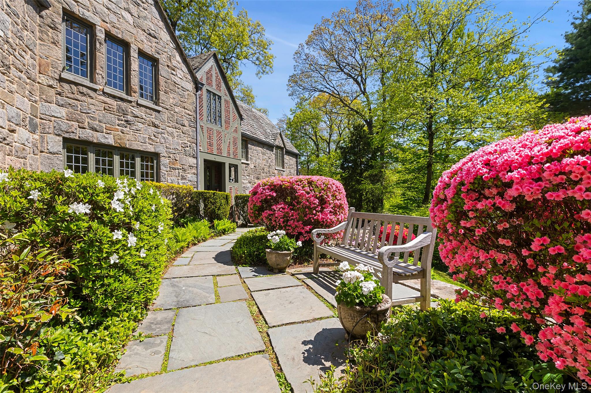 16 aka 20 Essex Place