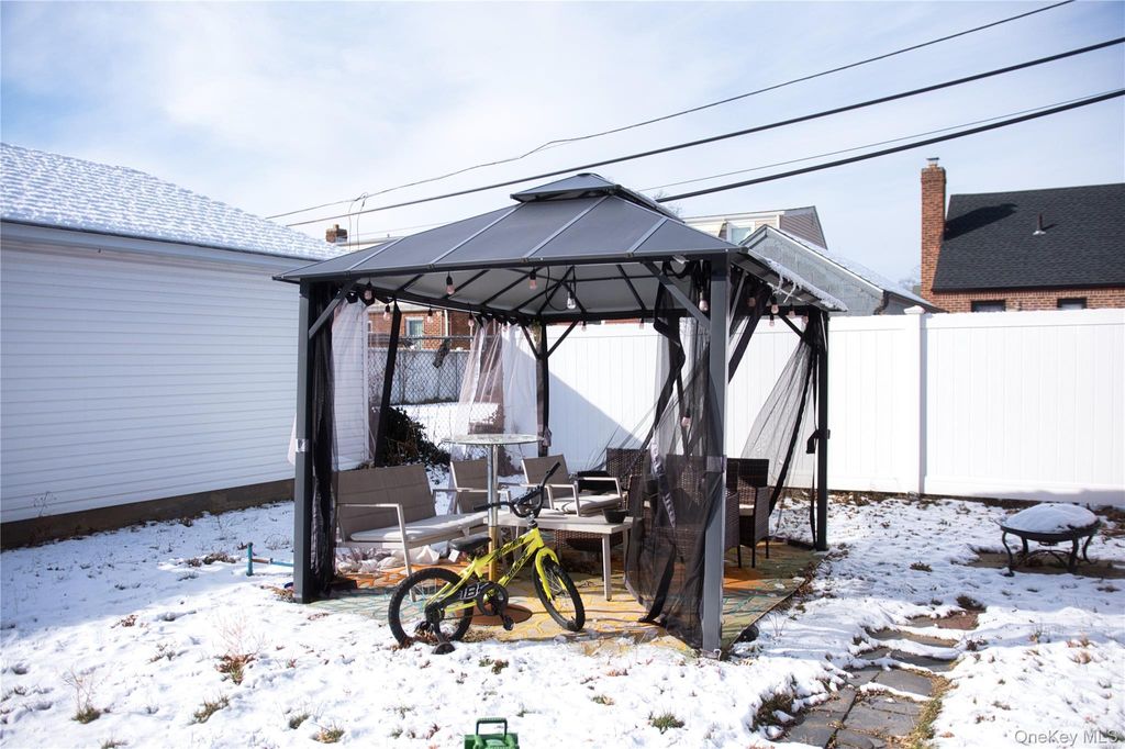 Photo of 130-12 224th Street, Laurelton, NY 11413 (MLS # 962795)