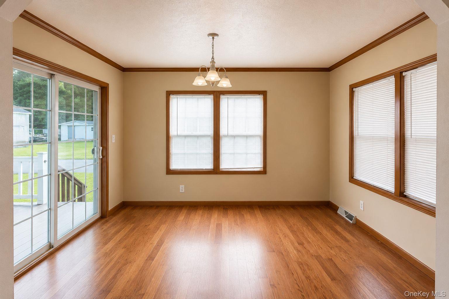 18 forsythia Drive