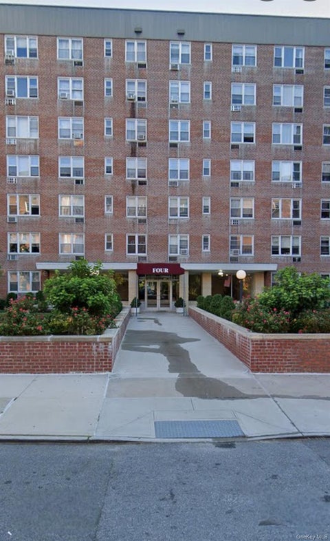 Homes For Sale - 4 Sadore Ln #1R<br/> Yonkers, NY 10710