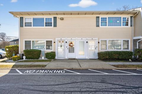 1 Atlantic Avenue Apt 35 Farmingdale NY 11735