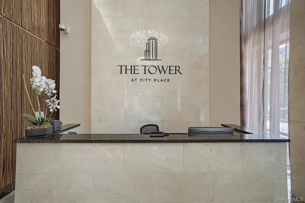 Photo of 10 City Place #3D, White Plains, NY 10601 (MLS # 961333)