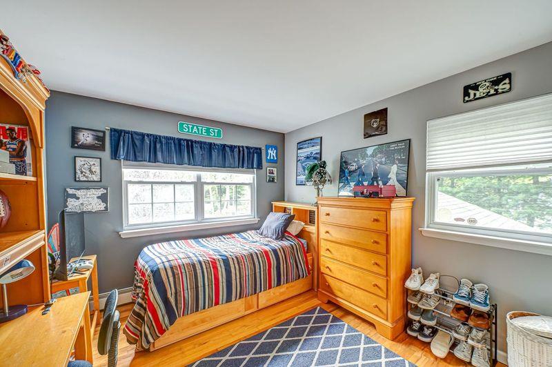11 Daremy Lane, East Setauket, New York image 19