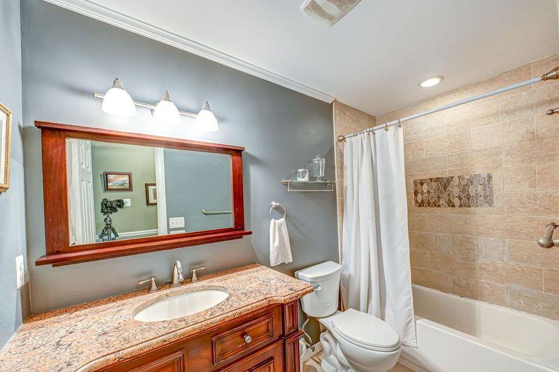 11 Daremy Lane, East Setauket, New York image 17