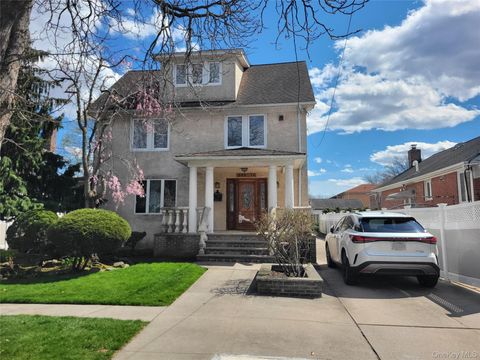 208-14 50 Avenue Bayside NY 11364