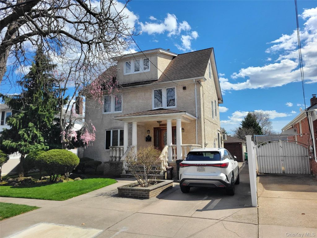 Photo of 208-14 50 Avenue, Bayside, NY 11364 (MLS # 982015)