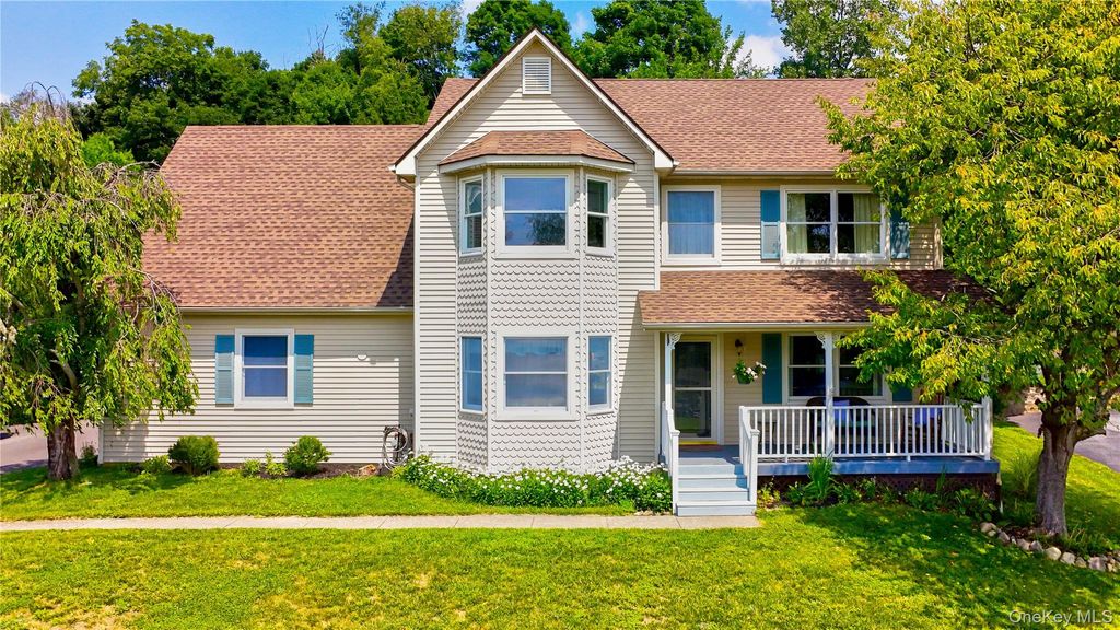 Photo of 24 Valley View Circle, Warwick, NY 10990 (MLS # 1028934)