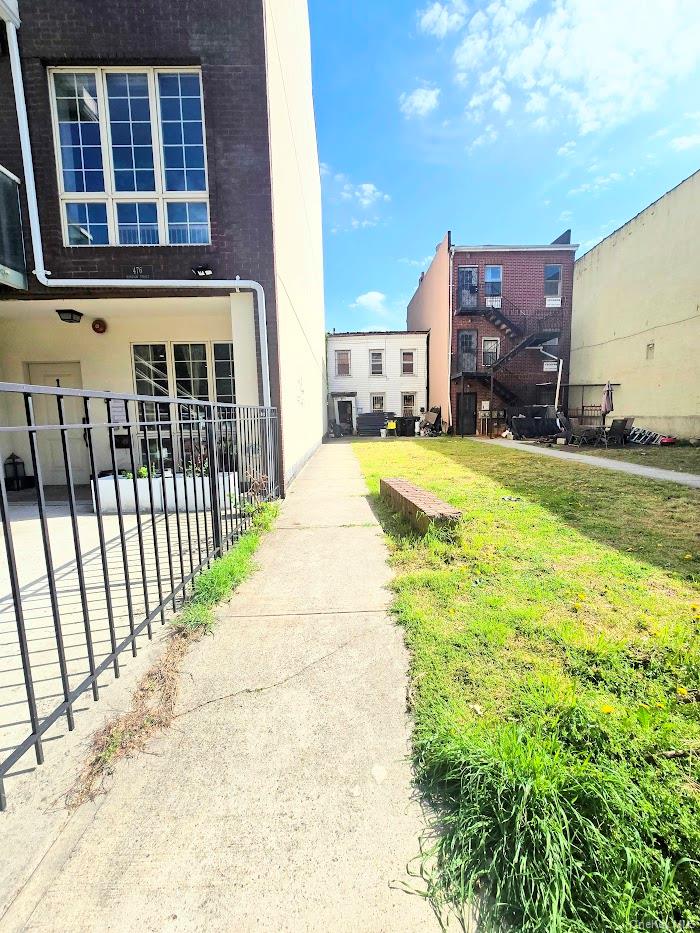 474 Hancock Street