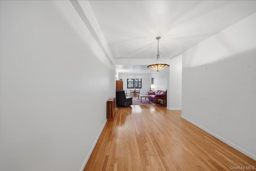 Photo of 510 Kappock Street #3B, Bronx, NY 10463 (MLS # 964557)