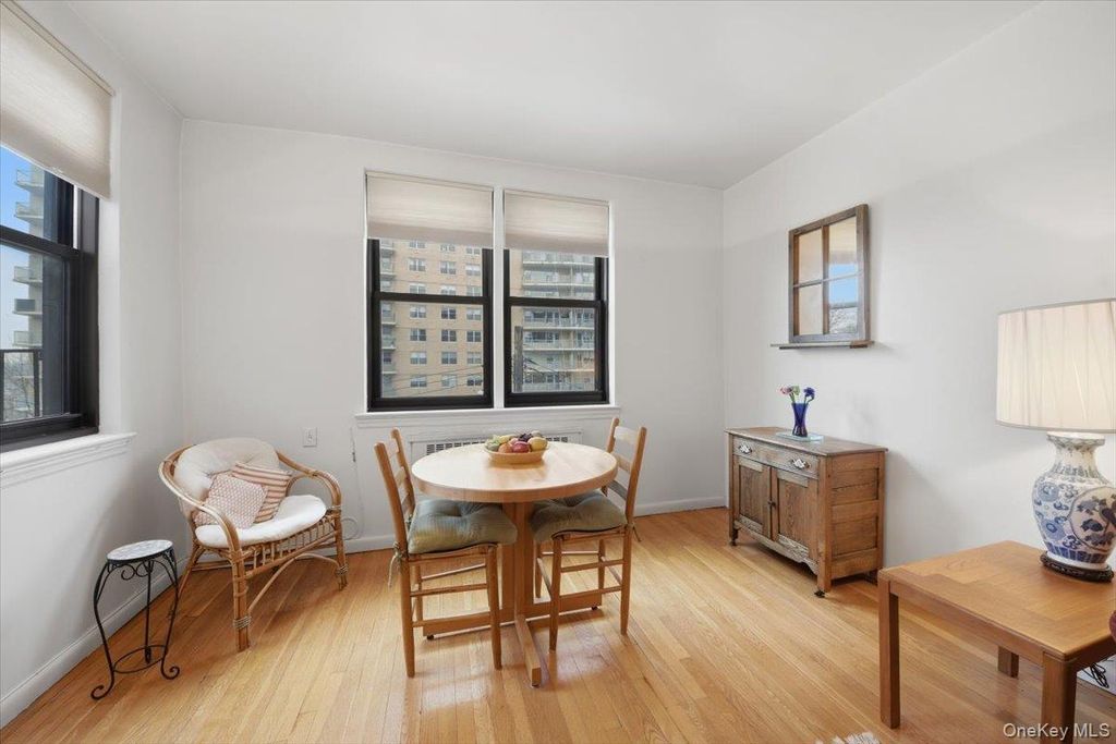 Photo of 510 Kappock Street #3B, Bronx, NY 10463 (MLS # 964557)