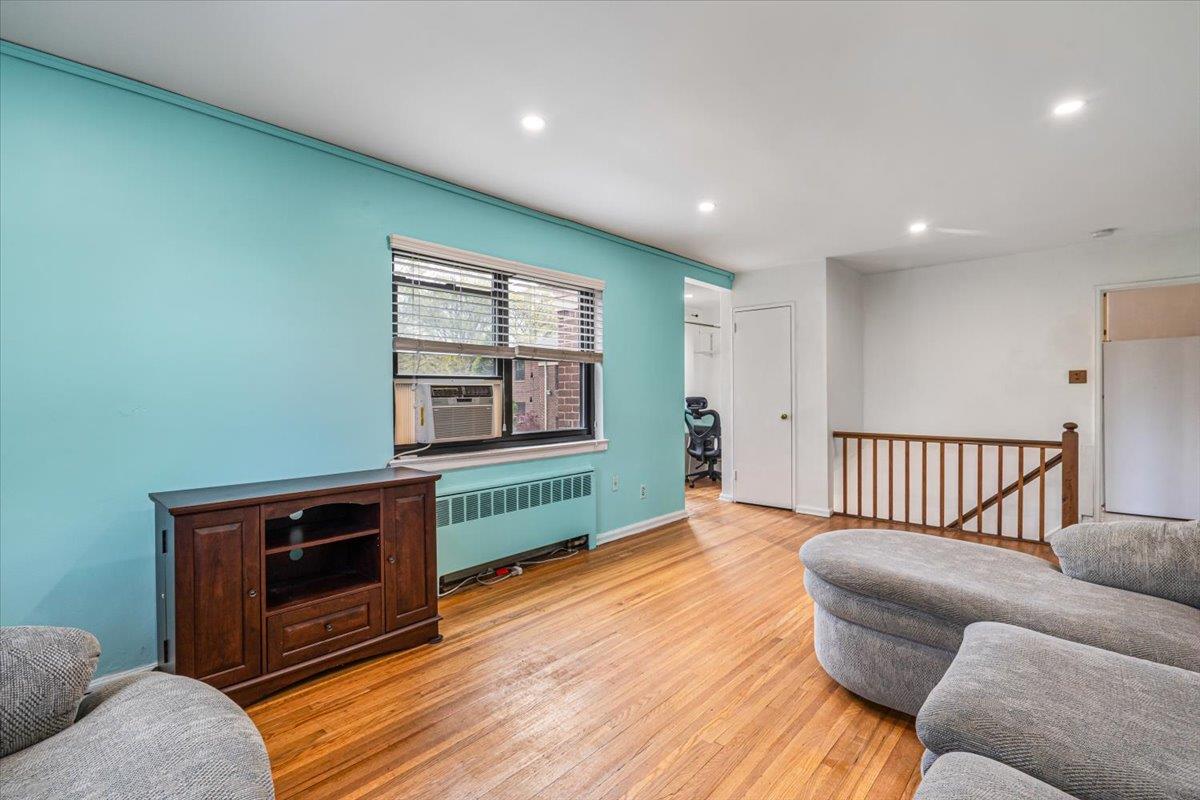 73-48 Springfield Boulevard #51B2, Bayside, New York image 5