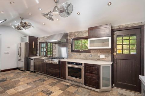 Tiny photo for 241 W Mt Airy Road, Croton-on-Hudson, NY 10520 (MLS # 908606)