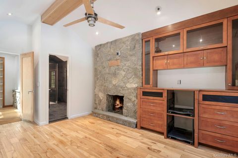 Tiny photo for 241 W Mt Airy Road, Croton-on-Hudson, NY 10520 (MLS # 908606)