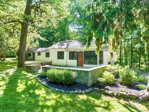 Photo for 241 W Mt Airy Road, Croton-on-Hudson, NY 10520 (MLS # 908606)