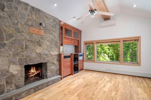 Tiny photo for 241 W Mt Airy Road, Croton-on-Hudson, NY 10520 (MLS # 908606)