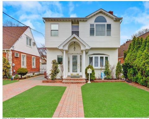 1004 Wool Avenue, Franklin Square, NY 11010 - MLS#: 949799