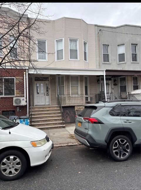 79-23 67 Drive Middle Village NY 11379