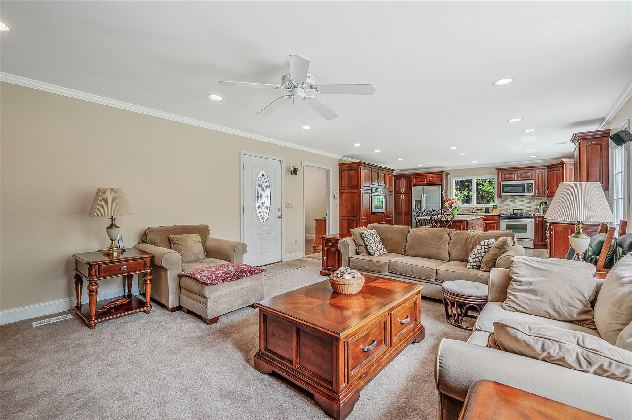 24 Richmond Hill Road, Sound Beach, New York image 20