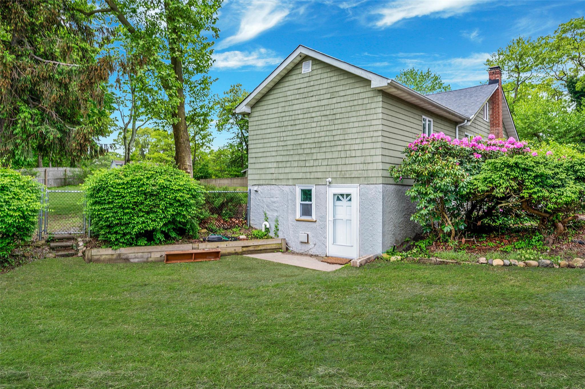 24 Richmond Hill Road, Sound Beach, New York image 38