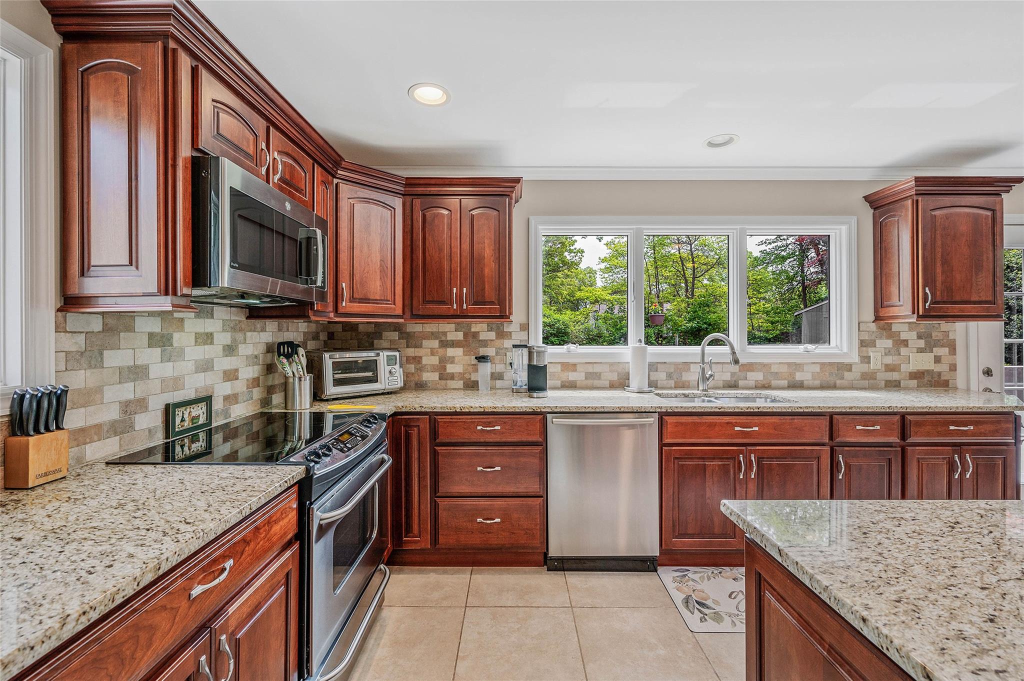 24 Richmond Hill Road, Sound Beach, New York image 26