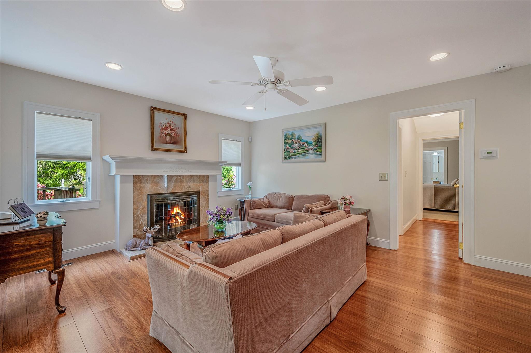 24 Richmond Hill Road, Sound Beach, New York image 9