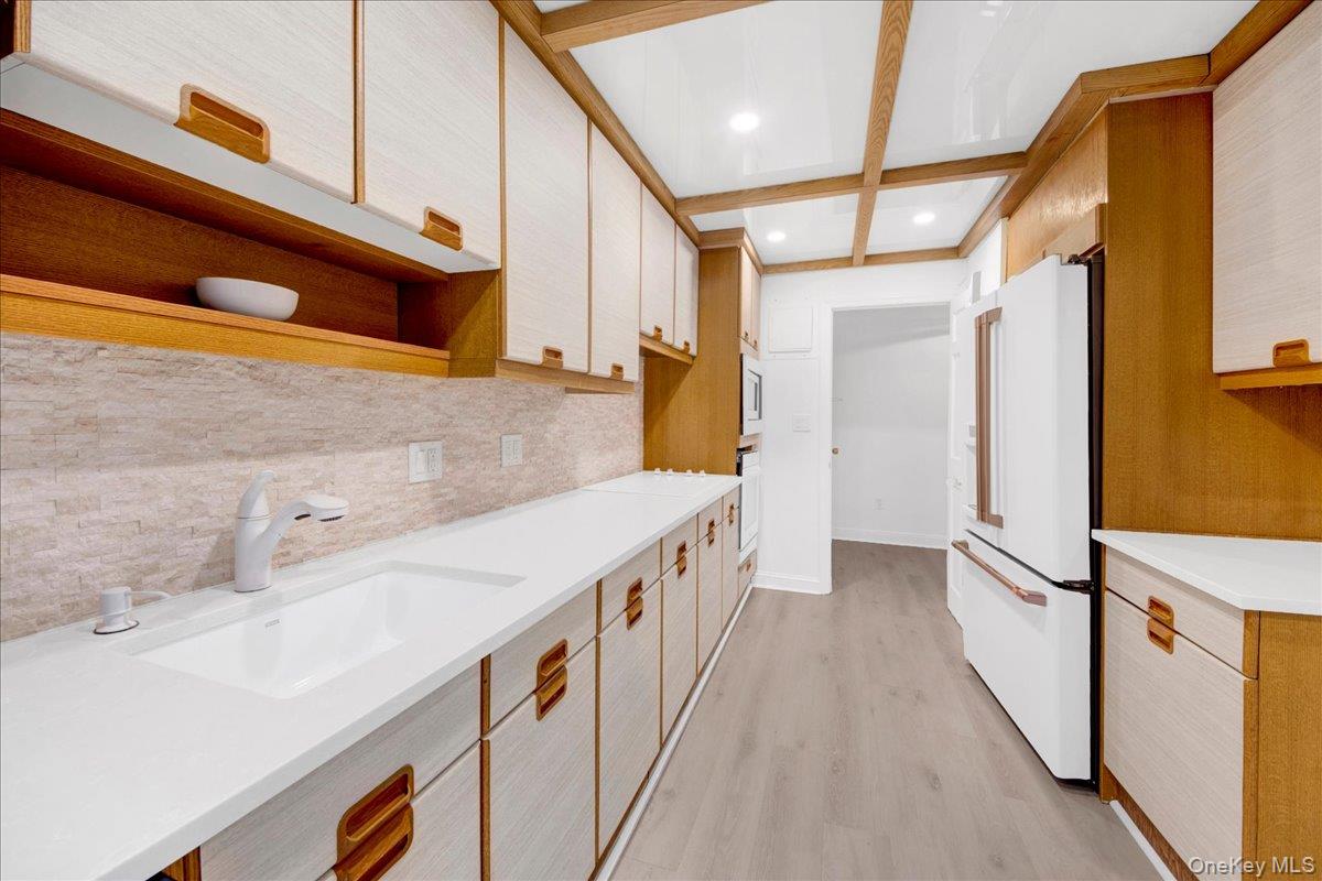 500 High Point Drive 412