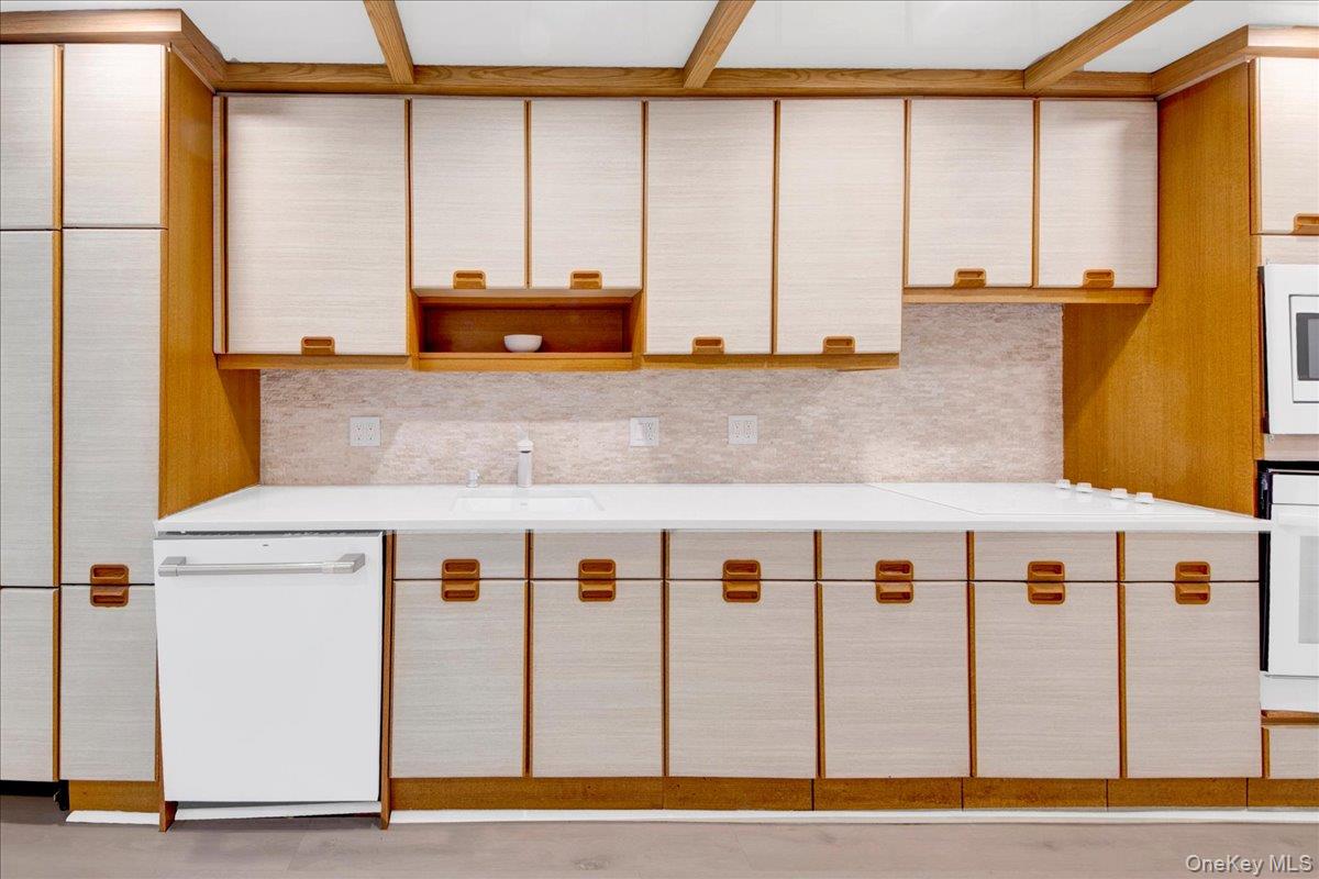 500 High Point Drive 412