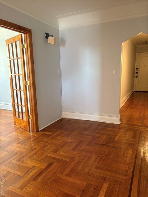 Homes For Sale - 5005 43rd Avenue #5H<br/> Woodside, NY 11377