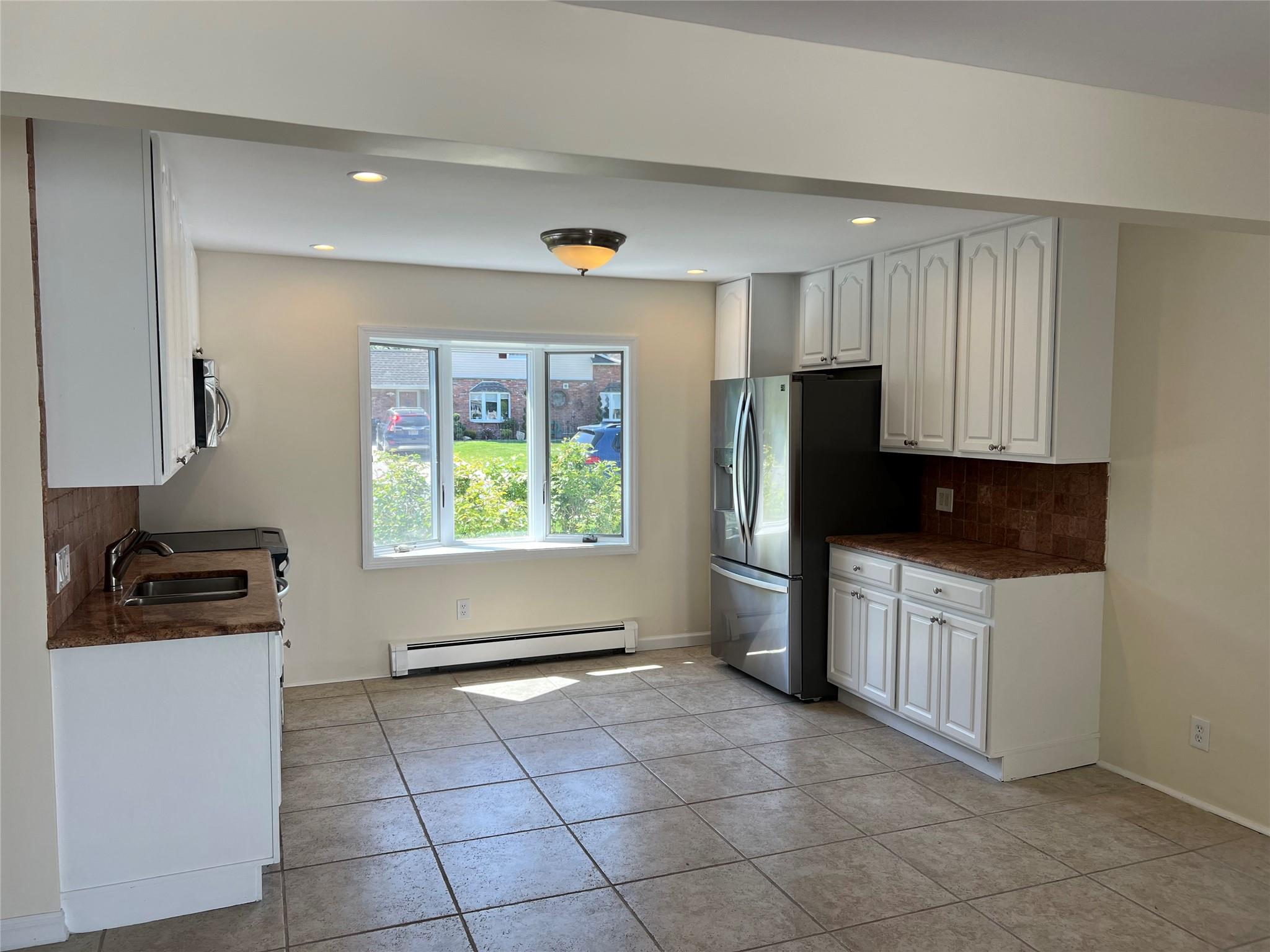 15 Tailor Lane, Levittown, New York image 5