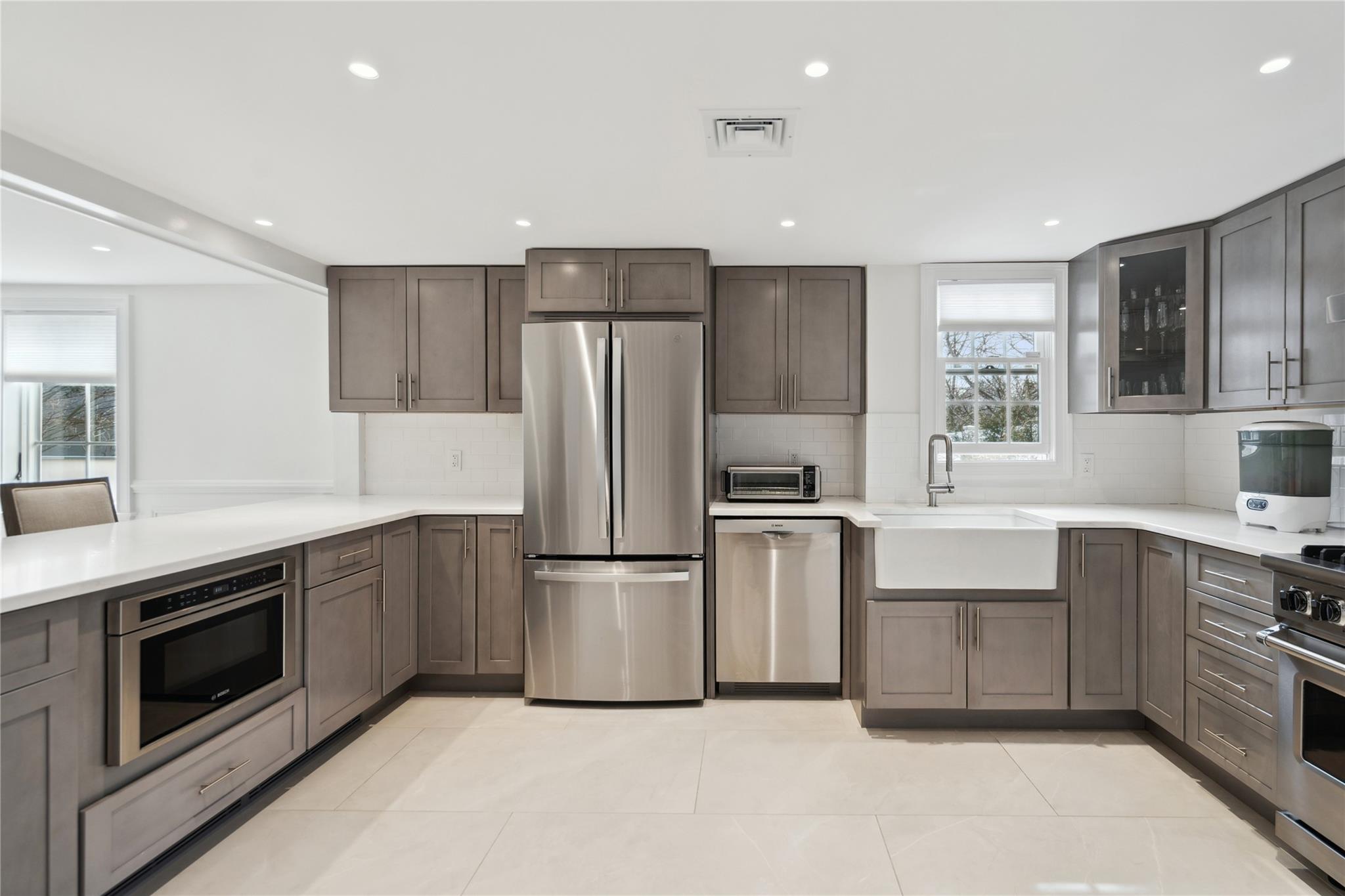 236 Berry Hill Road, Syosset, New York image 12