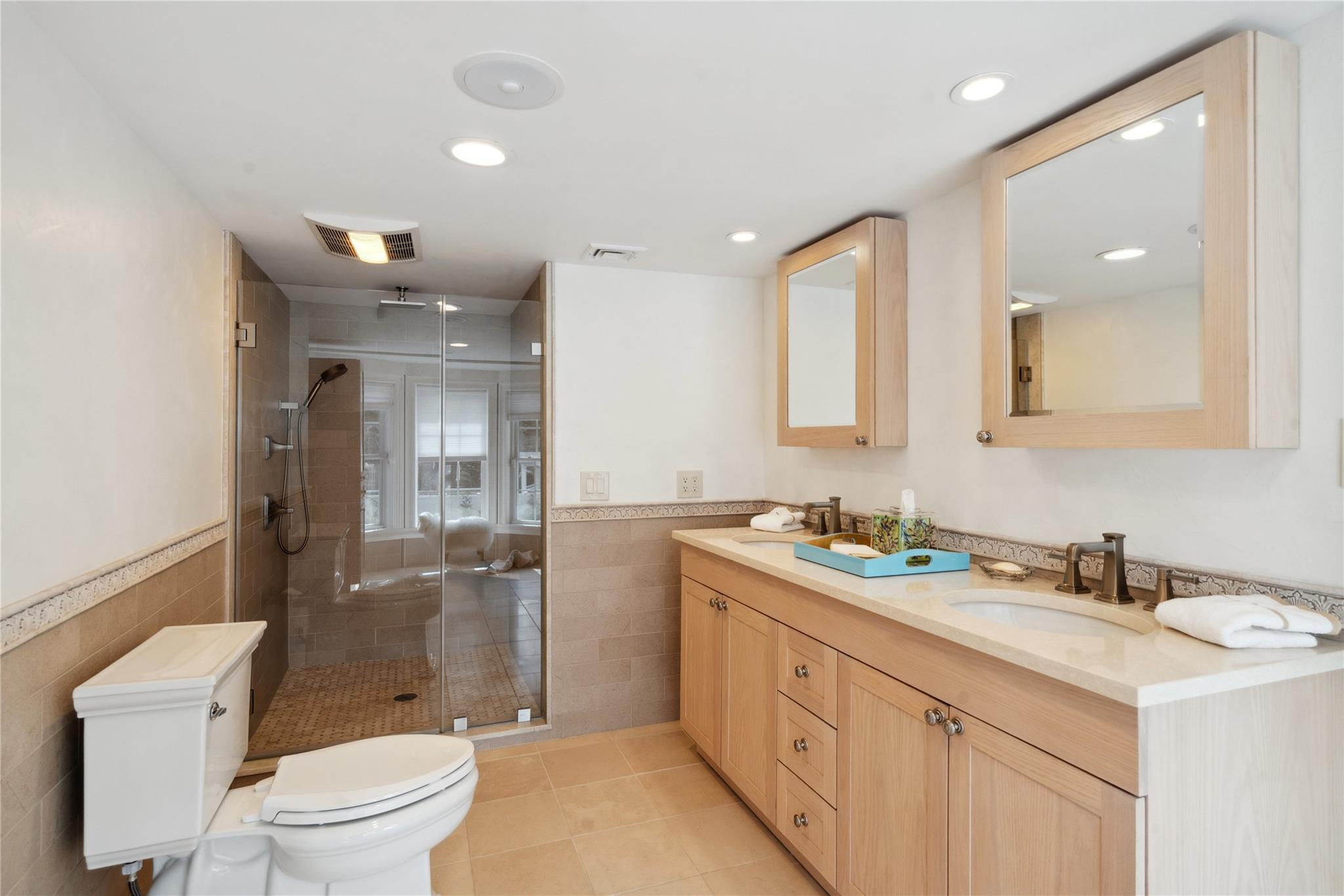 236 Berry Hill Road, Syosset, New York image 24