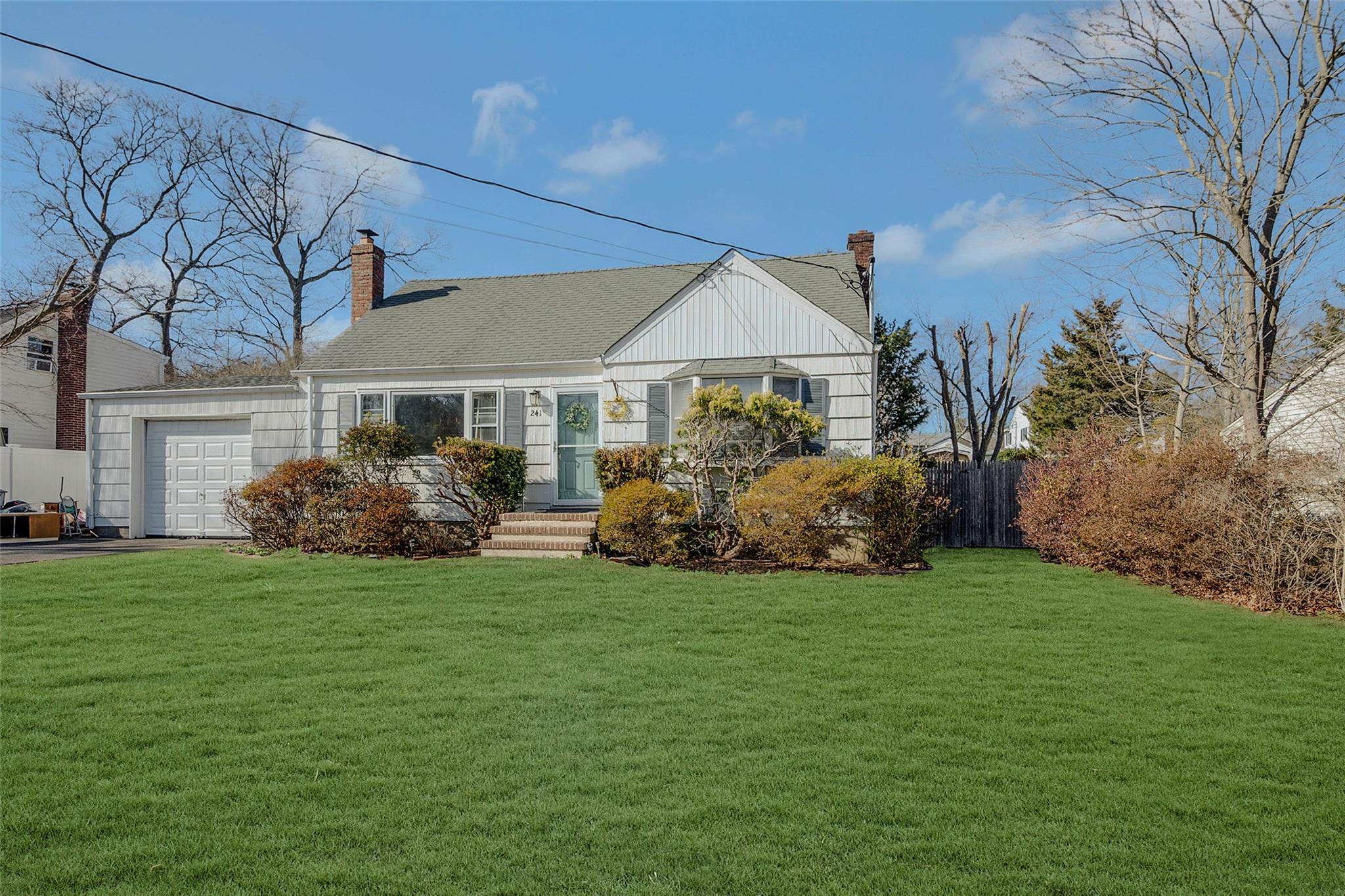 241 Clay Pitts Road, Huntington, New York image 3