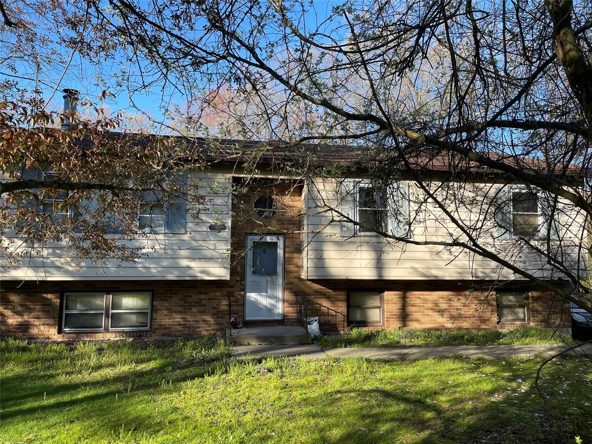 44 Moccasin View Road, Fishkill, New York image 2