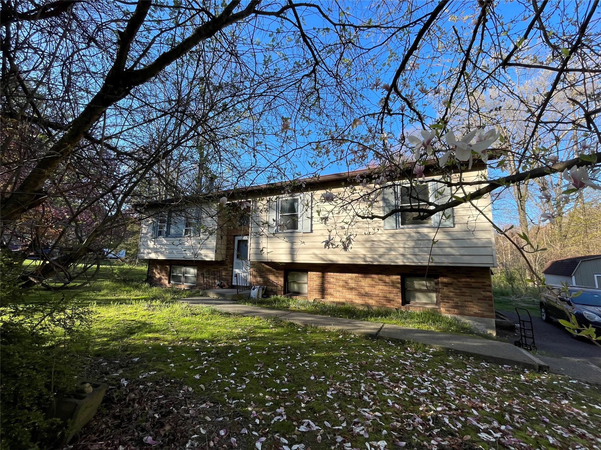 44 Moccasin View Road, Fishkill, New York image 3