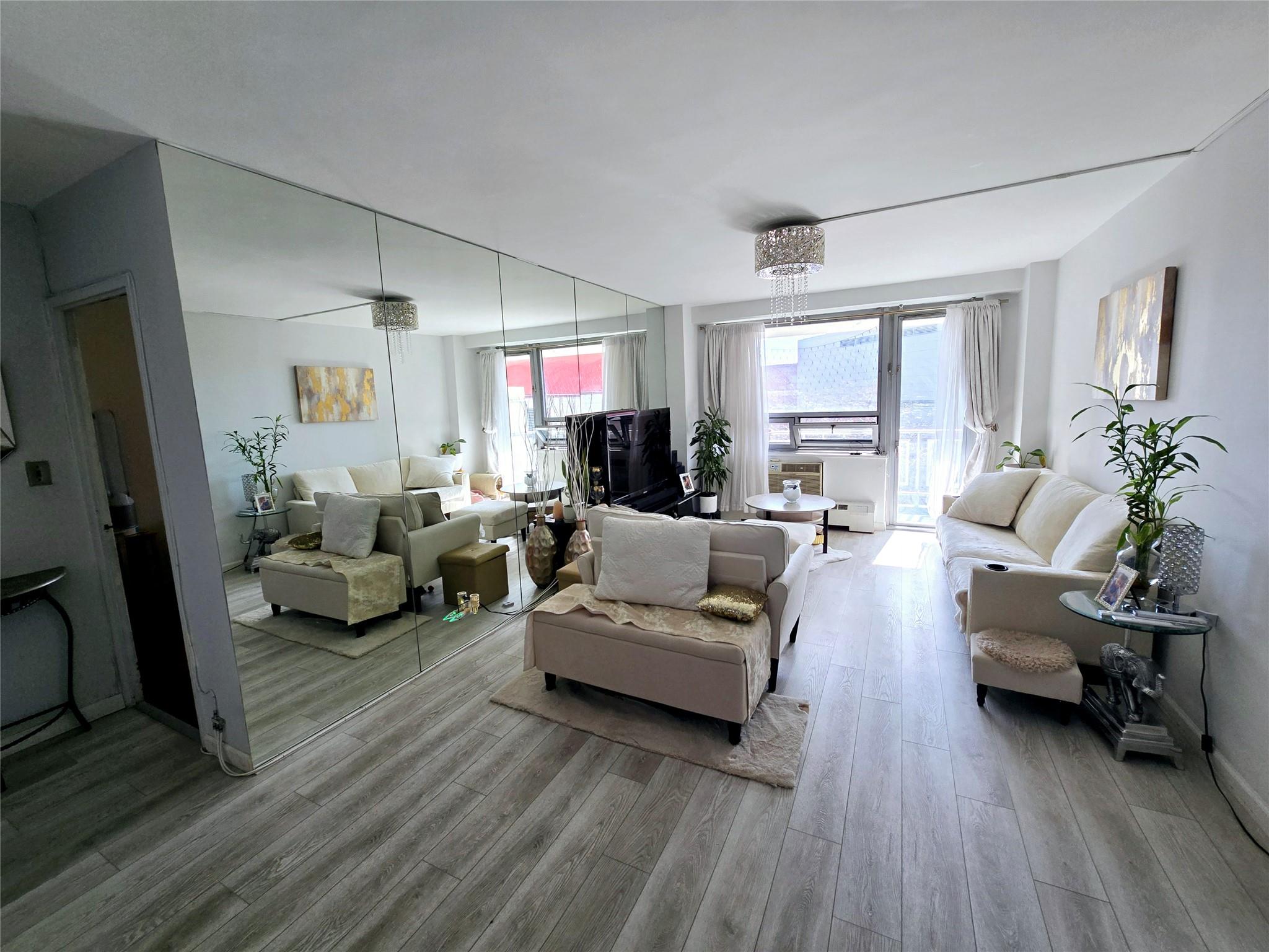 61-15 97 Street #4E, Rego Park, New York image 2