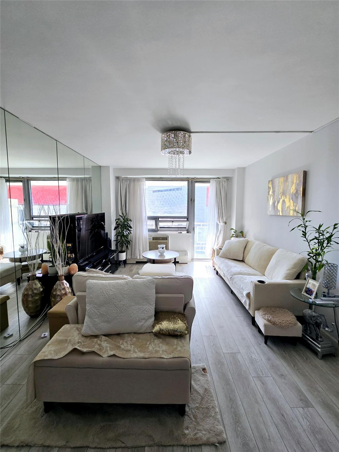 61-15 97 Street #4E, Rego Park, New York image 3