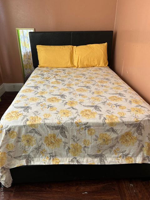 Apartment For Rent - 24351 Mayda Road<br/> Rosedale, NY 11422