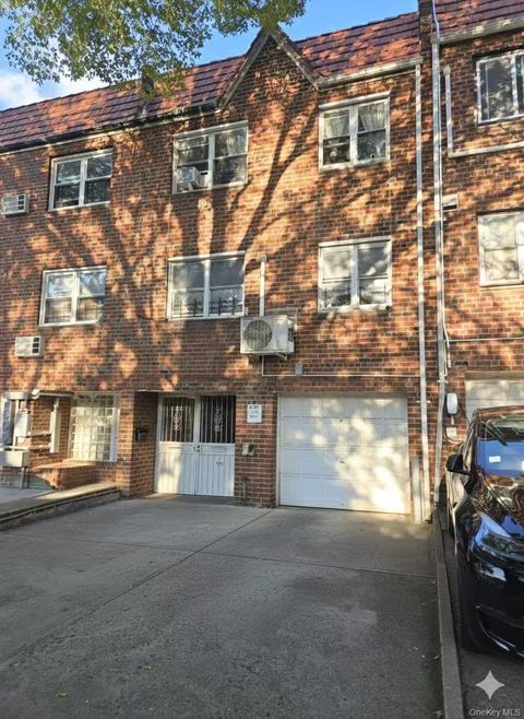Photo of 31-05 90th Street, East Elmhurst, NY 11369 (MLS # 922114)