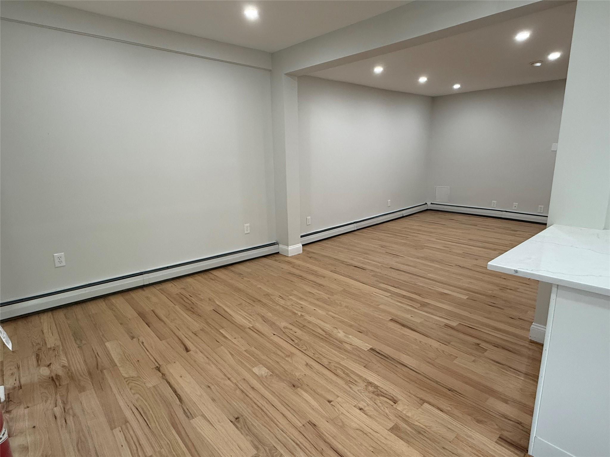 Beacon, New York 12508, United States, 2 Bedrooms Bedrooms, ,1 BathroomBathrooms,Residential,Active,148164